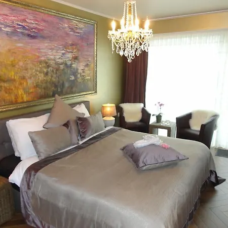 Bed and Breakfast Art Of Dreams Deluxe 4 Stars Laakdal